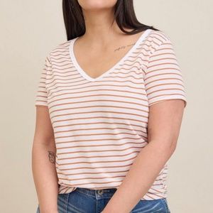 Girlfriend Signature Jersey V-Neck Tee Torrid size 1